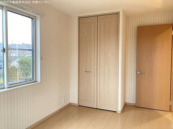 2階西側洋室の収納です