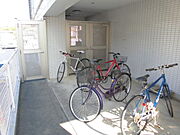 自転車置場もオートロック内で、安心管理できます。