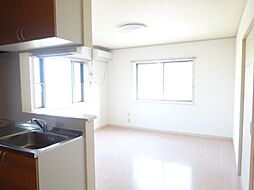 クレールアンファン B101 1階2LDKのリビング/ダイニング