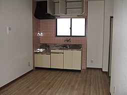 S&amp;T ビル 202号室 2階1DKの室内