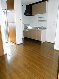 マロニエハイム 102 1階2DKのリビング/ダイニング