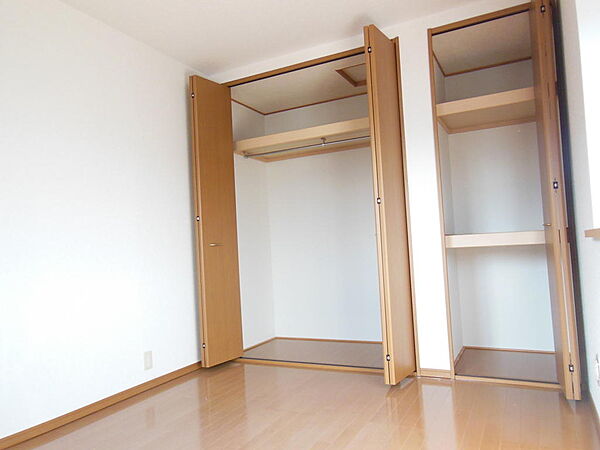 2Ｆ洋室。1.5間のクローゼット付です。