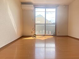 モンレーヴ 202 2階ワンルームのリビング/ダイニング