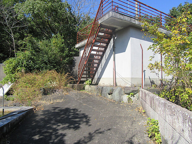 天白区天白町野並 プールと離れのある平家建住宅 5dkの中古一戸建て情報 スマイティ 物件番号 23