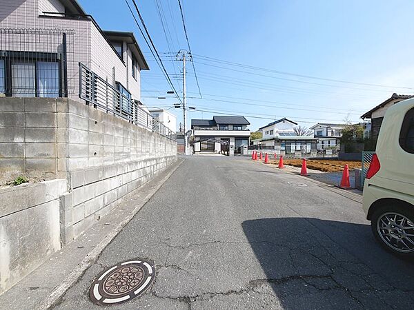 前面道路も広いです！