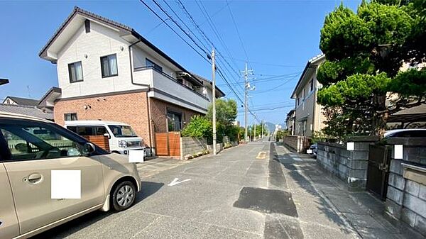 前面道路含む現地写真
