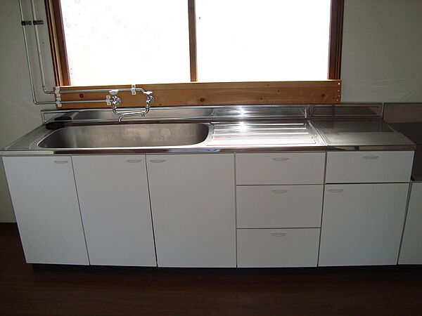 主要採光面南東向き”閑静な住宅街”独立キッチン”