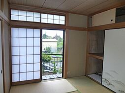 吉浜貸家 2階4DKのリビング/ダイニング