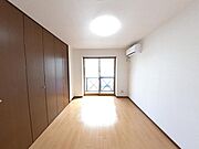 南向きで日当たり良好のリビング