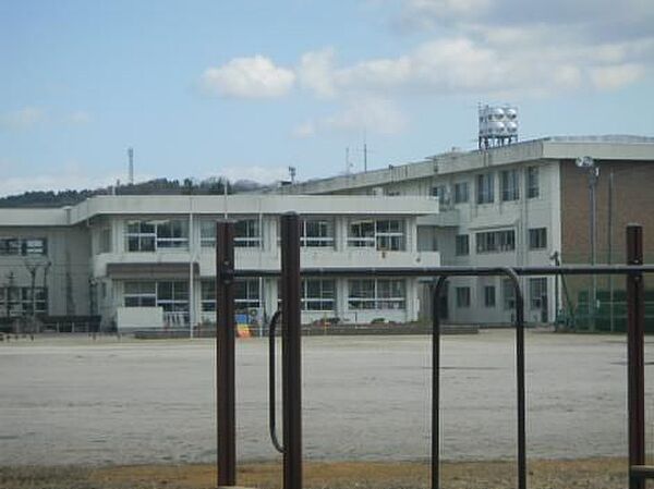 土岐津中学校 2800m
