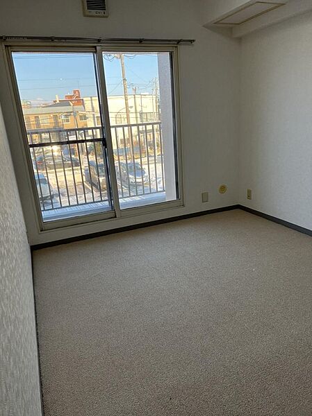 apartment 北海道釧路市浪花町１２丁目3
地図を見る