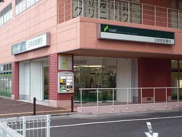 三井住友銀行和泉中央支店まで621m