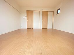 プランドール平井 205 2階1Kのリビング/ダイニング