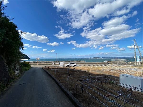 海沿いの散歩やランニングは、気持ちをリフレッシュさせてくれます♪