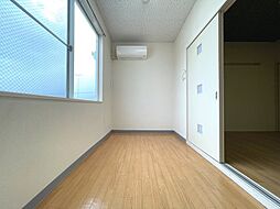 ロイヤルハイツ野々市 307 3階2Kのリビング/ダイニング