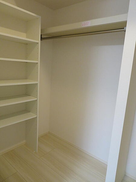 apartment 栃木県小山市中央町２丁目
中央町の賃貸情報を見る
物件地図