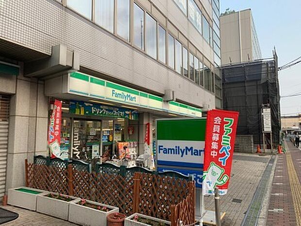 ファミリーマート　大阪商大西店