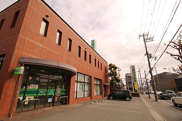 但陽信用金庫 姫路東支店　徒歩8分