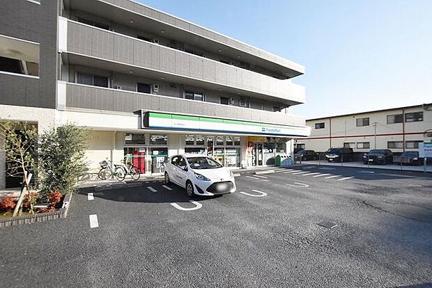 ファミリーマート市川東菅野店 徒歩5分。 360m