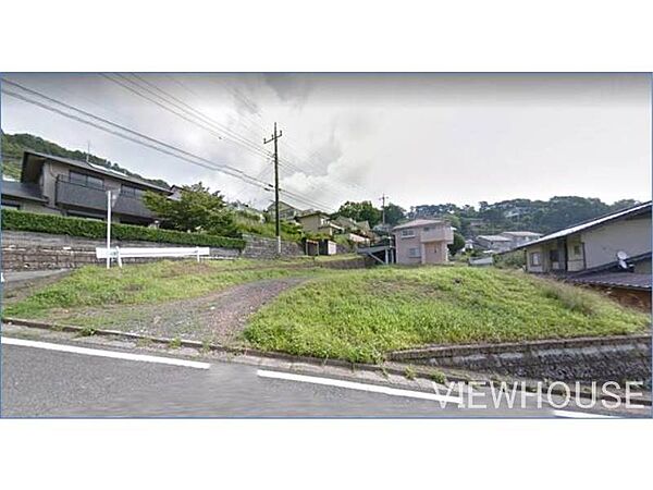 敷地128坪以上です