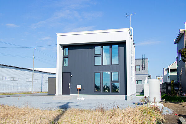 detached 北海道滝川市東町８丁目297-29
地図を見る