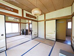 南高野町1丁目750番8 5DKのリビング/ダイニング