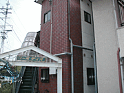 総持寺駅より徒歩4分 築31年6ヶ月の賃貸物件