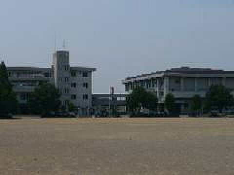 小山市立小山城南中学校 336m