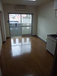ドゥエル渕町 301 2階2DKのリビング/ダイニング