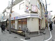 飲食店、松屋岡本店まで徒歩９分(７５６ｍ)