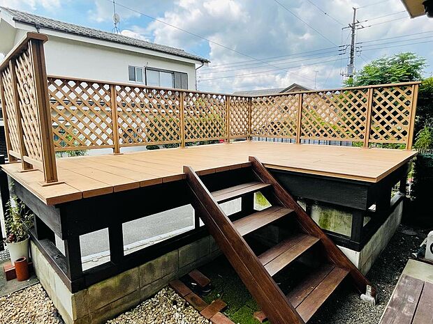 あきる野市草花 ウッドデッキ付き中古戸建 3dkの中古一戸建て情報 スマイティ 物件番号 13