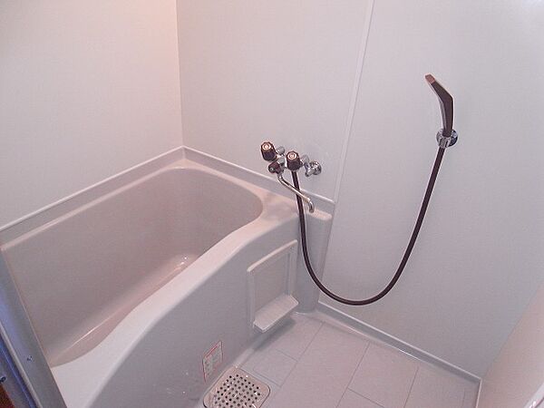 画像4:バストイレ別でゆっくりお風呂タイム