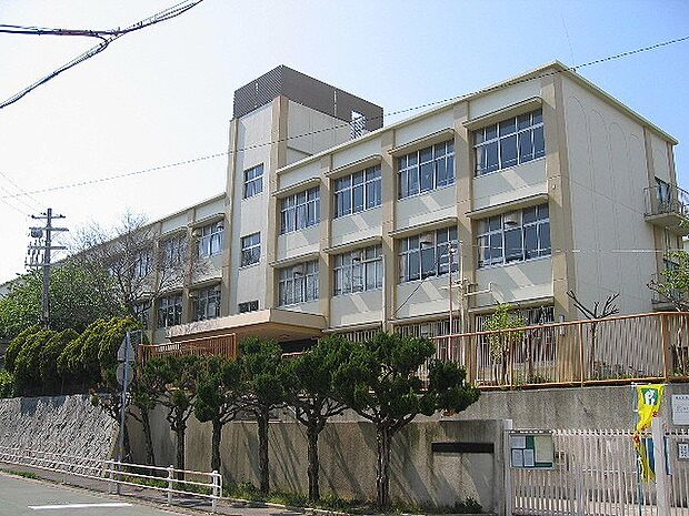 神戸市立小束山小学校