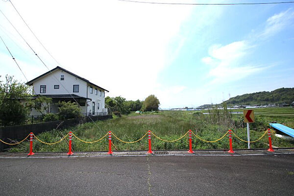 200坪に近い広大な敷地なので、自由度の高い間取りの設計が可能です。