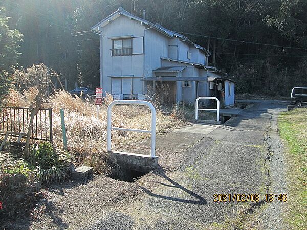 北側道路東側より