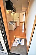 玄関から見たお部屋