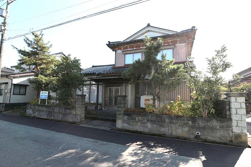 detached 富山県高岡市戸出町6丁目10-10