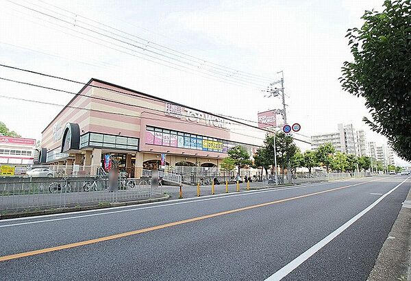 トップワールド香里ケ丘店