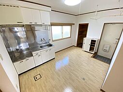 レスピレよしながA 3 2階2DKのリビング/ダイニング