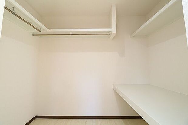 【建築プラン例…ウォークインクローゼット】【建築価格…1650万円】【建築(延床)面積…87.77m2】