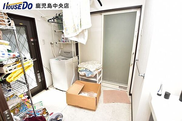 【2階洗面所】
