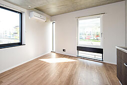 オーキッド尾山台 101 1階1LDKのリビング/ダイニング