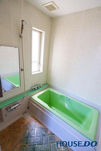 detached 茨城県稲敷郡阿見町大字廻戸303-13
地図を見る