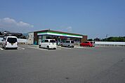 ファミリーマート西条国安店 500m