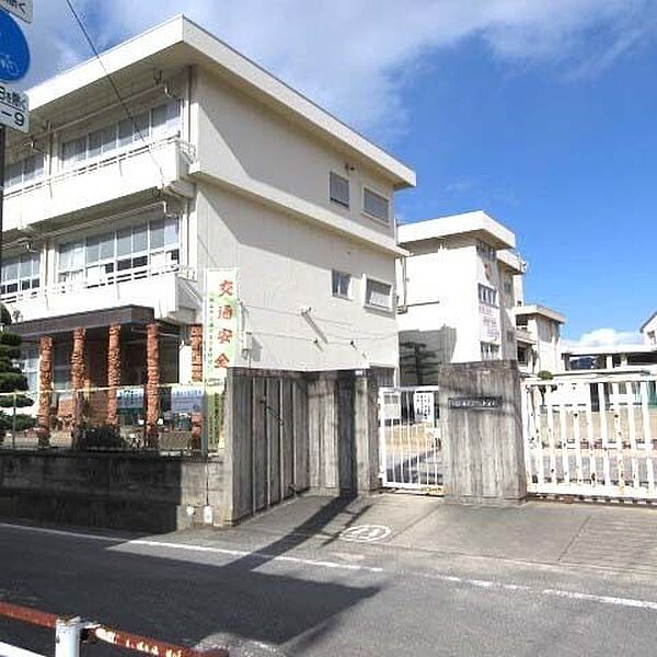 岡山市立 宇野小学校 1550m