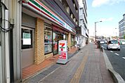 セブンイレブン 下関新地店（373m）