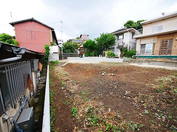 再建築時にはセットバックが必要です。
