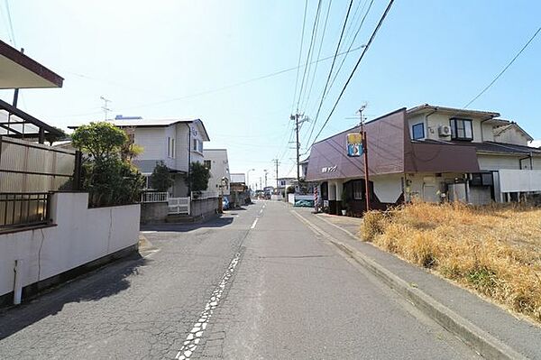 【前面道路】東側前面道路