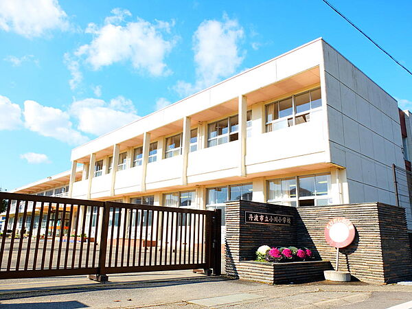 画像25:小川小学校まで578ｍ。