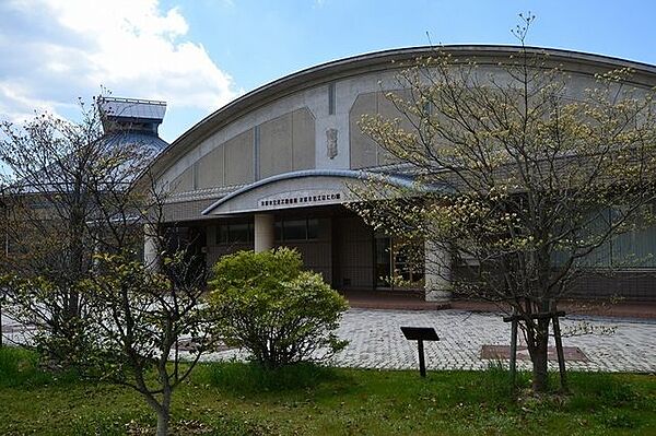 米原市立近江図書館 1700m
